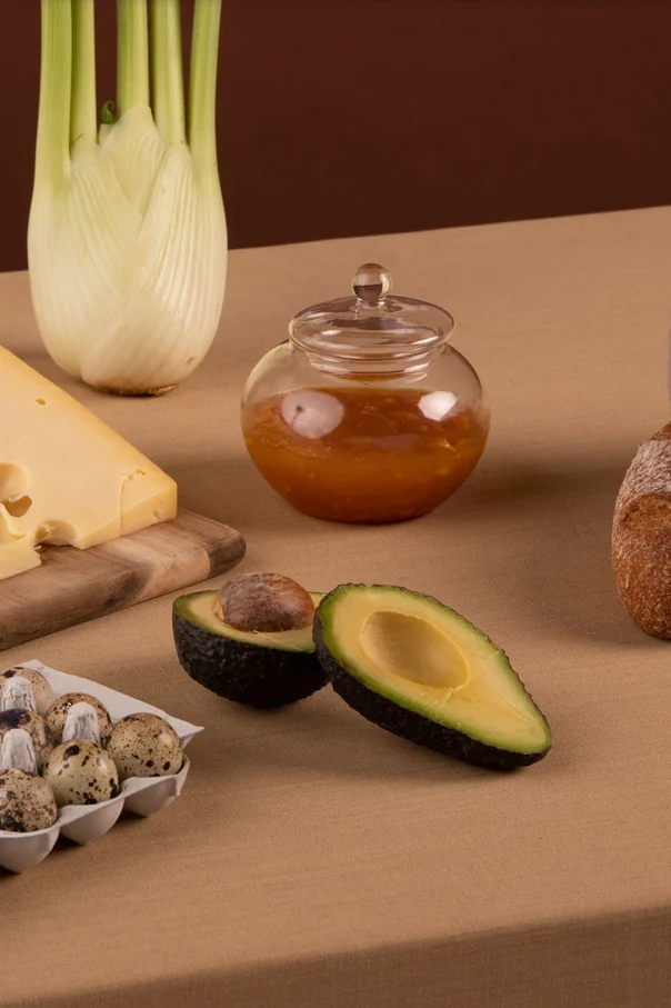 Composition éditoriale culinaire aux tons chaleureux